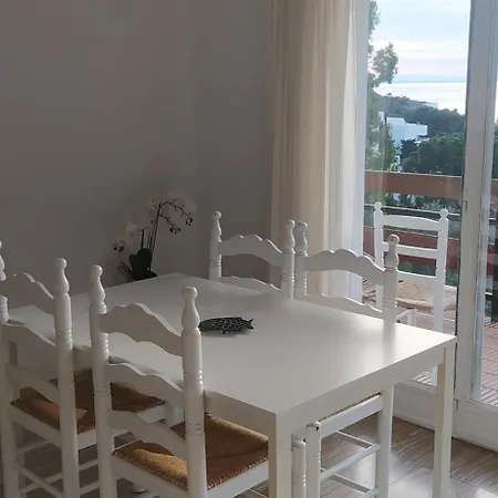 Canyelles Apartment Roses